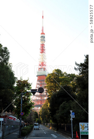 東京タワーへ続く 東京タワーへ続く 58925577