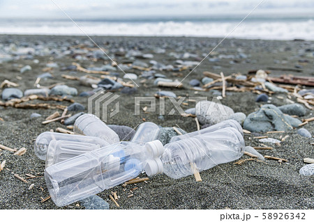 【プラスチック　環境問題】 58926342