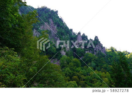佐武流山登山道の月夜立岩 佐武流山登山道の月夜立岩 58927278