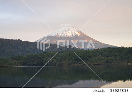 西湖と富士山 西湖と富士山 58927353