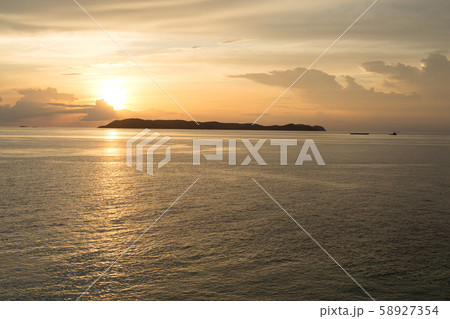 Sea pink sunset. Beautiful color clouds. Sea pink sunset. Beautiful color clouds. 58927354