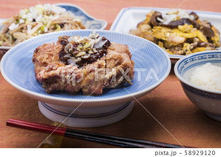 油淋鶏と中華惣菜 58929120