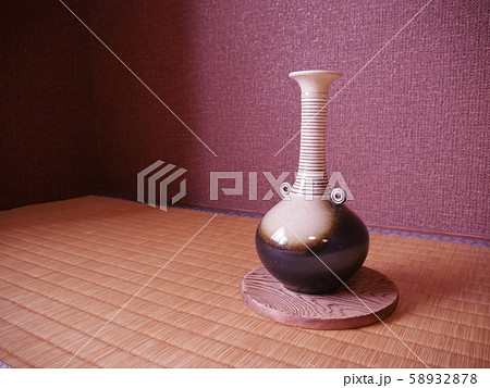 和室の花瓶の写真素材