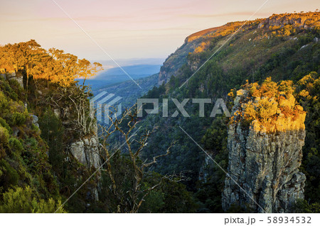 Stunning view of Pinnacle Rock, a large quartzite column rising from a deep gorge in Blyde River Canyon nature reserve, Mpumalanga province, South Africa 58934532