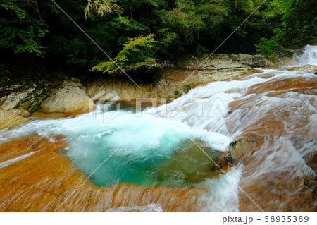 笹の滝(奈良県吉野郡十津川村) 笹の滝(奈良県吉野郡十津川村) 58935389