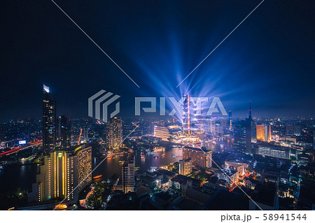 Icon Siam 58941544