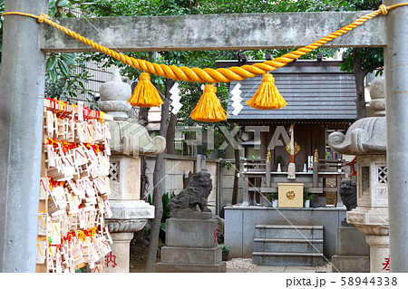 気象神社と下駄絵馬 高円寺氷川神社　杉並区 58944338