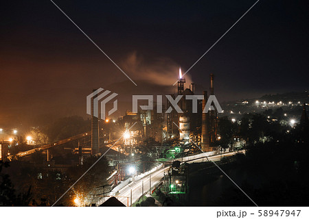 Giant industrial plant. Night view 58947947