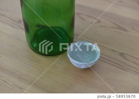 お酒 58953670