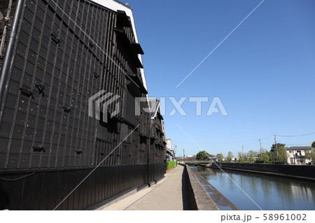 半田運河と蔵 58961002