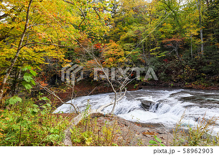 北海道恵庭市　白扇の滝 58962903