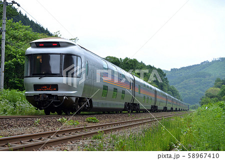 終点札幌を目指すE26系寝台特急カシオペア号 終点札幌を目指すE26系寝台特急カシオペア号 58967410