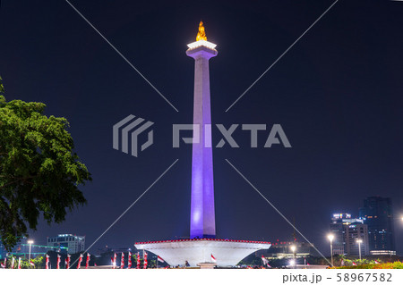 インドネシア ジャカルタのモナス 夜景 の写真素材 5675
