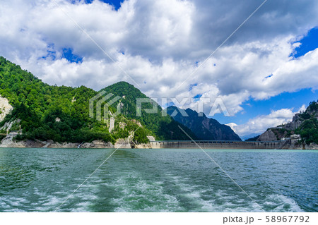 【富山県】 黒部ダム 黒部湖 【富山県】 黒部ダム 黒部湖 58967792