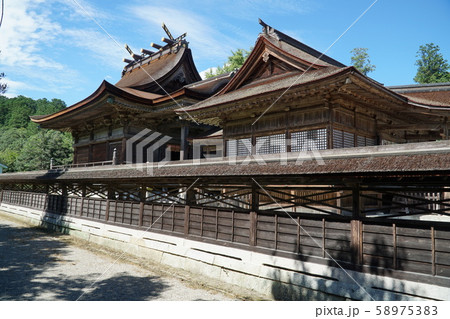 【美作国一宮】中山神社の社殿　岡山県津山市 58975383