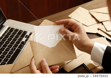 ダイレクトメール 58976602