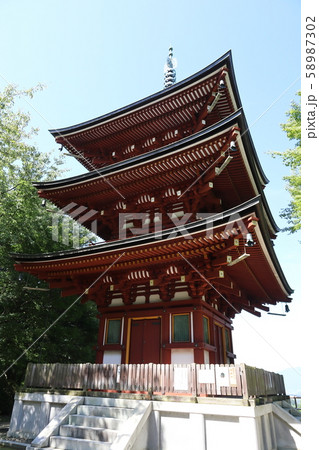 明日香の岡寺三重塔 58987302