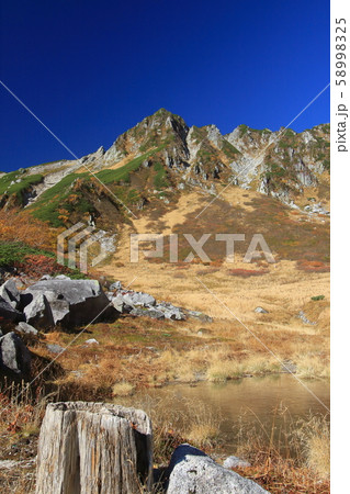 晩秋千畳敷カールから中央アルプスを望む 晩秋千畳敷カールから中央アルプスを望む 58998325