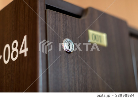 貴重品ロッカー　小物入れロッカー　シューズロッカー 58998934