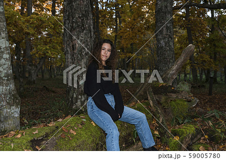 ポー川公園のハーフモデル 59005780