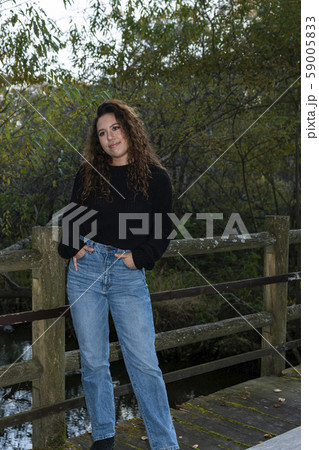 ポー川公園のハーフモデル 59005833