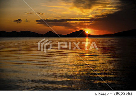 支笏湖 -日の出- 支笏湖 -日の出- 59005962