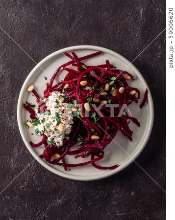 Raw beetroot noodles or beet spaghetti salad 59006620