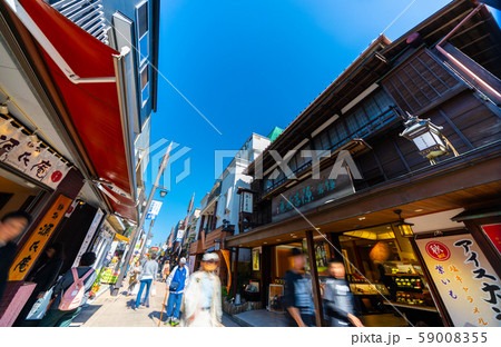 日本の鎌倉都市景観 小町通りを望む 59008355