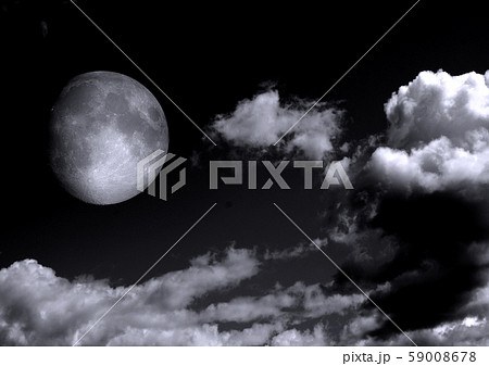 The moon in the night skyのイラスト素材 [59008678] - PIXTA