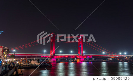 インドネシア・パレンバンのアンペラ橋 夜景 インドネシア・パレンバンのアンペラ橋 夜景 59009429