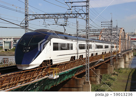 京成スカイライナー 59013236