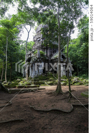 タイとカンボジアの国境の遺跡プラサートタクラベイ タイとカンボジアの国境の遺跡プラサートタクラベイ 59014064