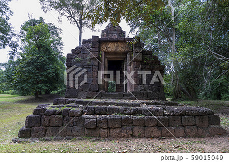 タイとカンボジアの国境の遺跡プラサートタームアン タイとカンボジアの国境の遺跡プラサートタームアン 59015049