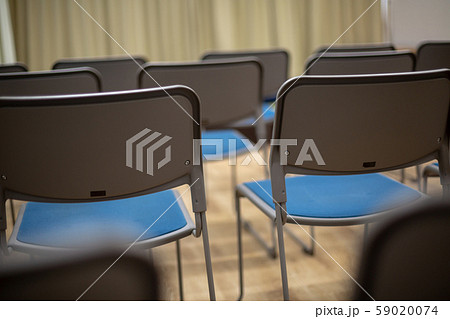 会場　椅子席 59020074