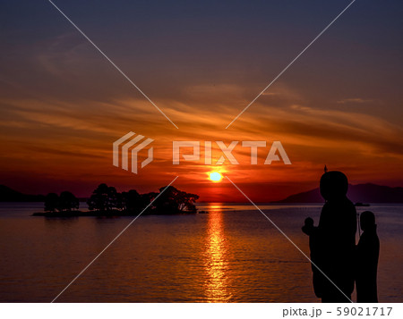 宍道湖の夕日 59021717