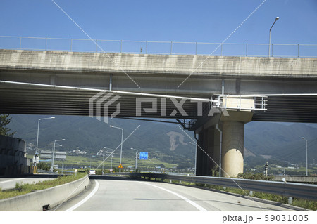 交通 産業 風景 59031005