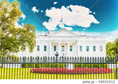Washington, USA, The White House is on the north 59032012