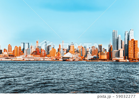 View from the water, from Hudson bay to Lower 59032277