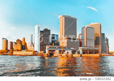 View Hudson bay to Lower Manhattan and Staten View Hudson bay to Lower Manhattan and Staten 59032302