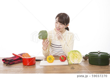 女性 料理 女性 料理 59037270
