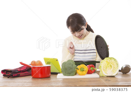 女性 料理 女性 料理 59038375