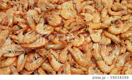 Raw fresh shrimp at the counter in the store Raw fresh shrimp at the counter in the store 59038399