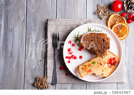 Christmas sliced chocolate cake and fruit cake Christmas sliced chocolate cake and fruit cake 59042467