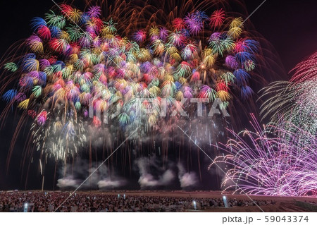 新潟県・ぎおん柏崎まつり海の大花火大会 59043374