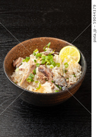 秋刀魚ご飯 59044379