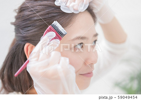 a thirty-something woman a thirty-something woman 59049454