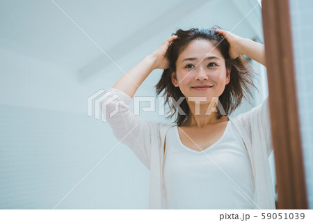 a thirty-something woman a thirty-something woman 59051039