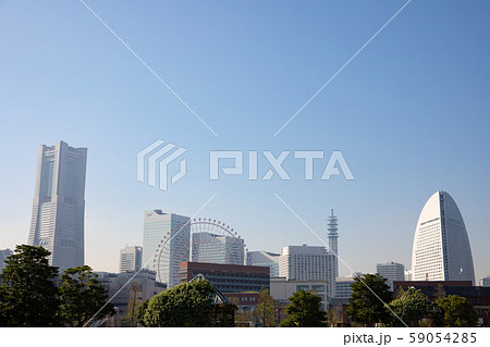 赤レンガ倉庫側から撮ったみなとみらいの風景です。ランドマークタワーやコンチネンタルなどなど。 赤レンガ倉庫側から撮ったみなとみらいの風景です。ランドマークタワーやコンチネンタルなどなど。 59054285