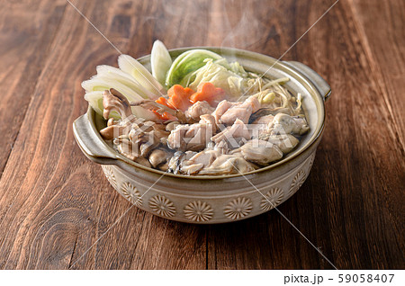 牡蠣と鶏の塩こうじ鍋 牡蠣と鶏の塩こうじ鍋 59058407