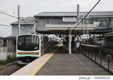 岡本駅を発車する東北本線205系(元京葉線車両) 岡本駅を発車する東北本線205系(元京葉線車両) 59060029